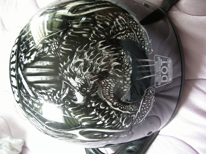 ハーレー純正 ヘルメット Ｌ 黒艶 スカルアート 光沢ブラック ロープロファイル 希少限定品 ボーンスカルの画像3