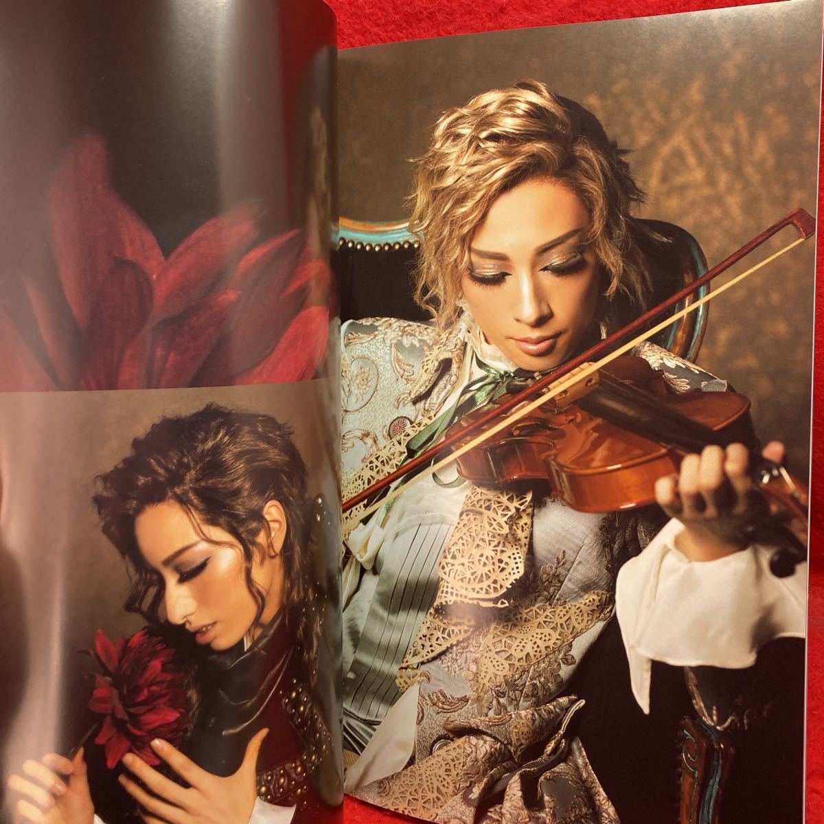 ▼TAKARAZUKA 宝塚大劇場 花組公演 2019 祝祭喜歌劇 CASANOVA パンフレット 明日海りお 柚香光 仙名彩世 鳳月杏 高翔みず希 水無舞斗_画像3