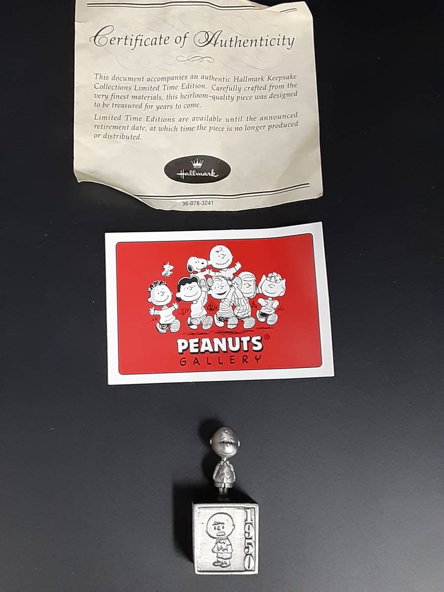 ta1008/04/32 中古品 Hallmark Peanuts Gallery チャーリーブラウンの錫製のフィギュア_画像4