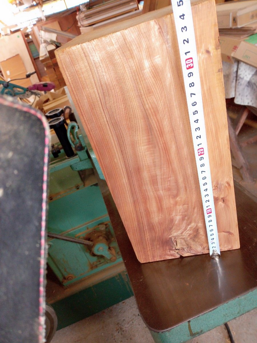 杉　角材16センチ角×長さ34センチ　端材
