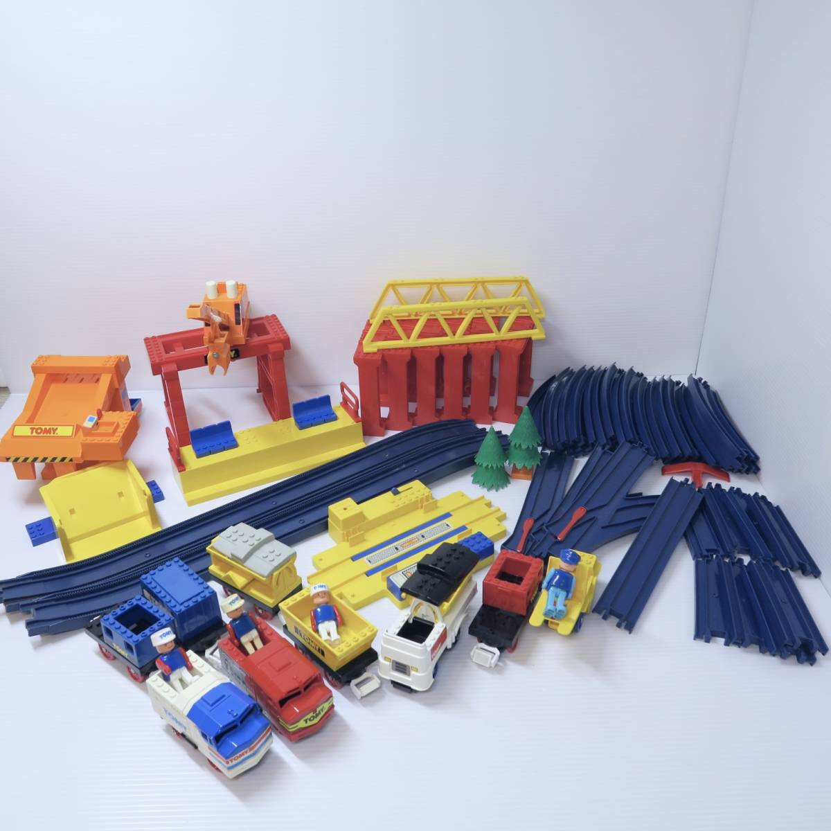 TOMY TRAINS アメリカ 発売 プラレール 欧米 機関車 ジャンク TOMY TRAINS アメリカ 発売 プラレール 欧米 機関車 ジャンク