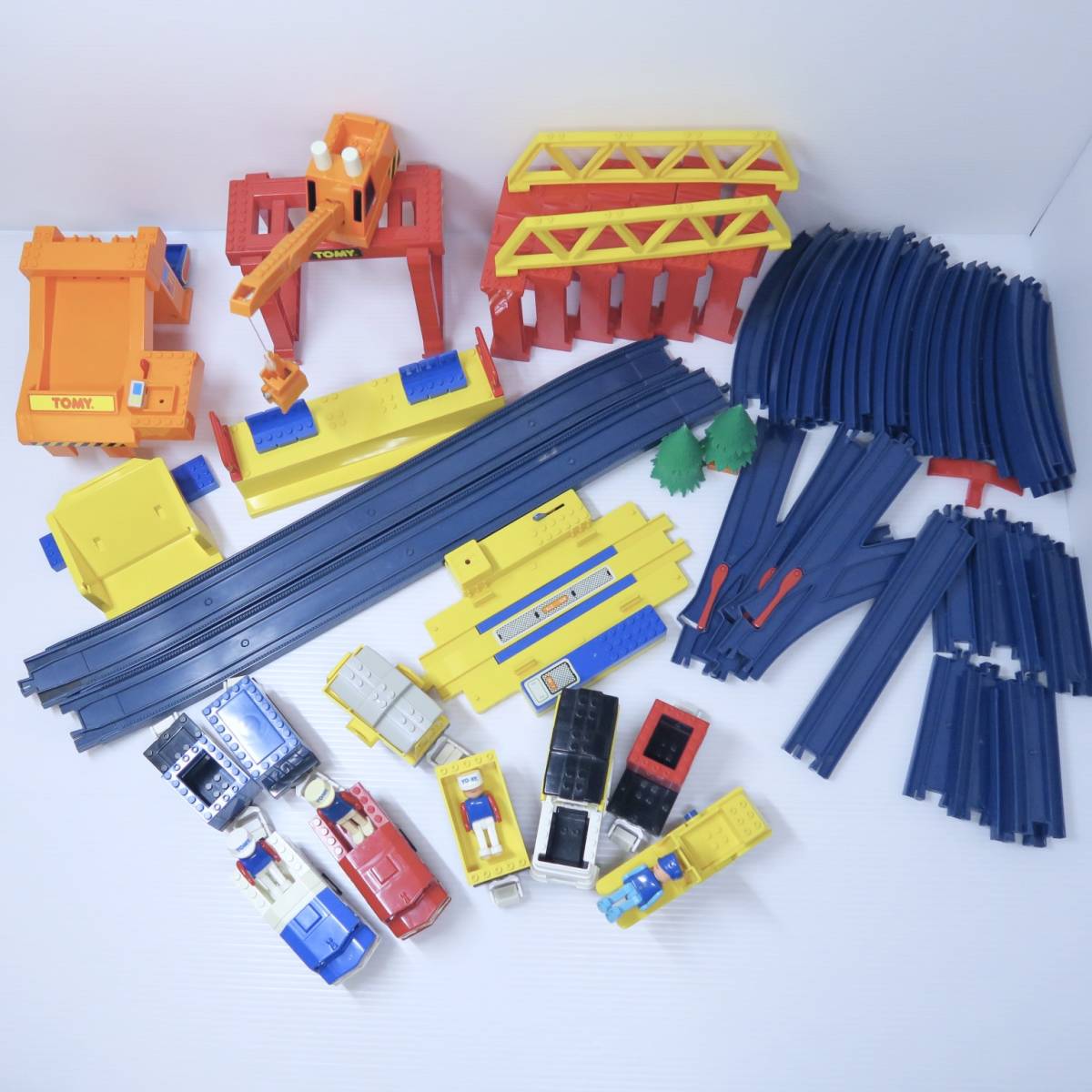 TOMY TRAINS アメリカ 発売 プラレール 欧米 機関車 ジャンク TOMY TRAINS アメリカ 発売 プラレール 欧米 機関車 ジャンク