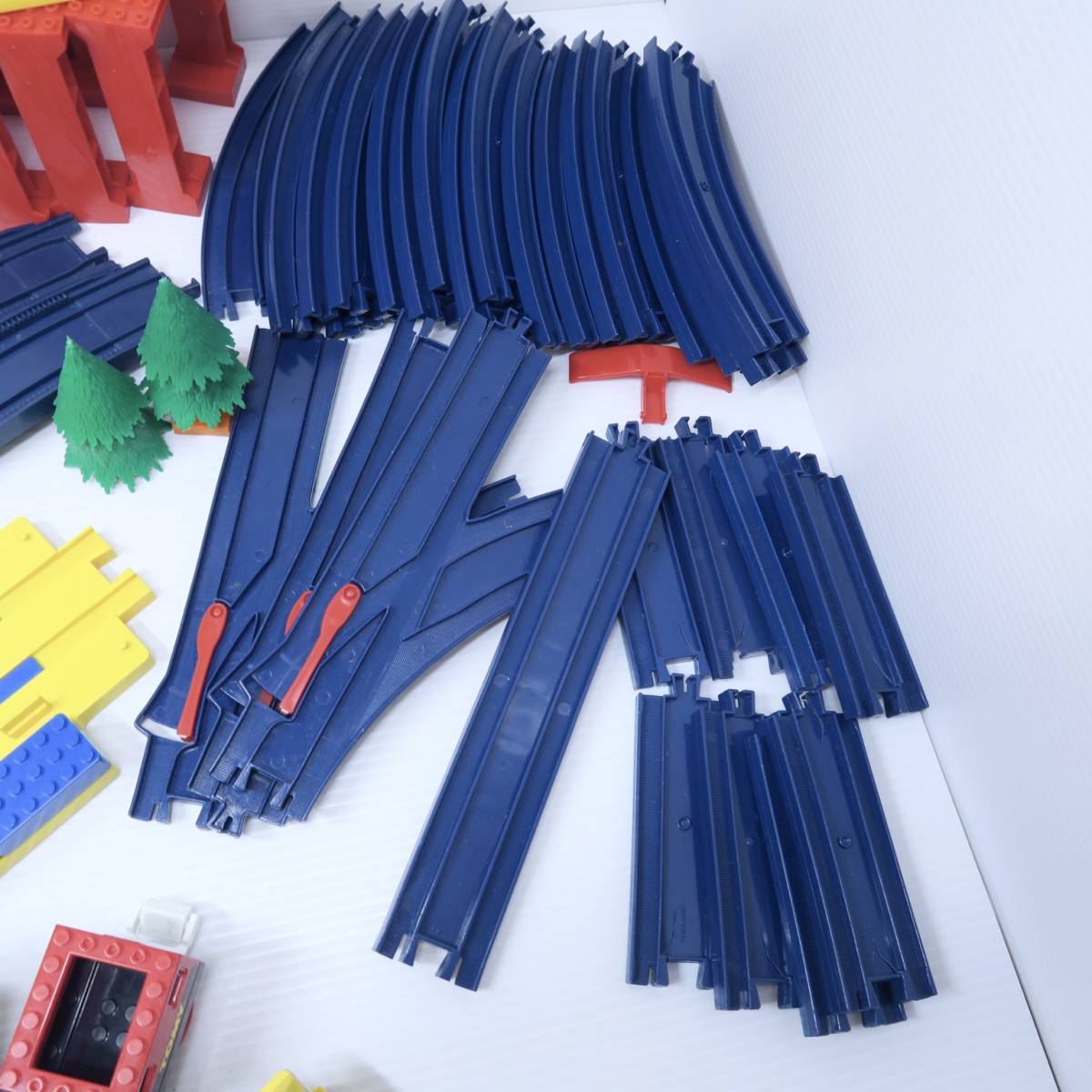 TOMY TRAINS アメリカ 発売 プラレール 欧米 機関車 ジャンク TOMY TRAINS アメリカ 発売 プラレール 欧米 機関車 ジャンク