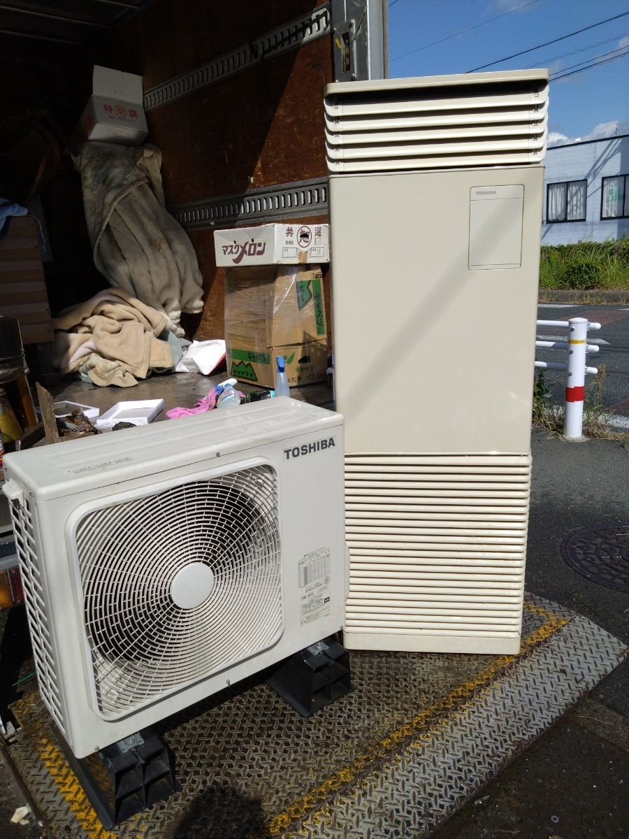 【中古】東芝 業務用エアコン 7.1kw 3馬力 スタンドタイプ 置き型 据置 リモコン内蔵 AIF-AP806H 3相200V