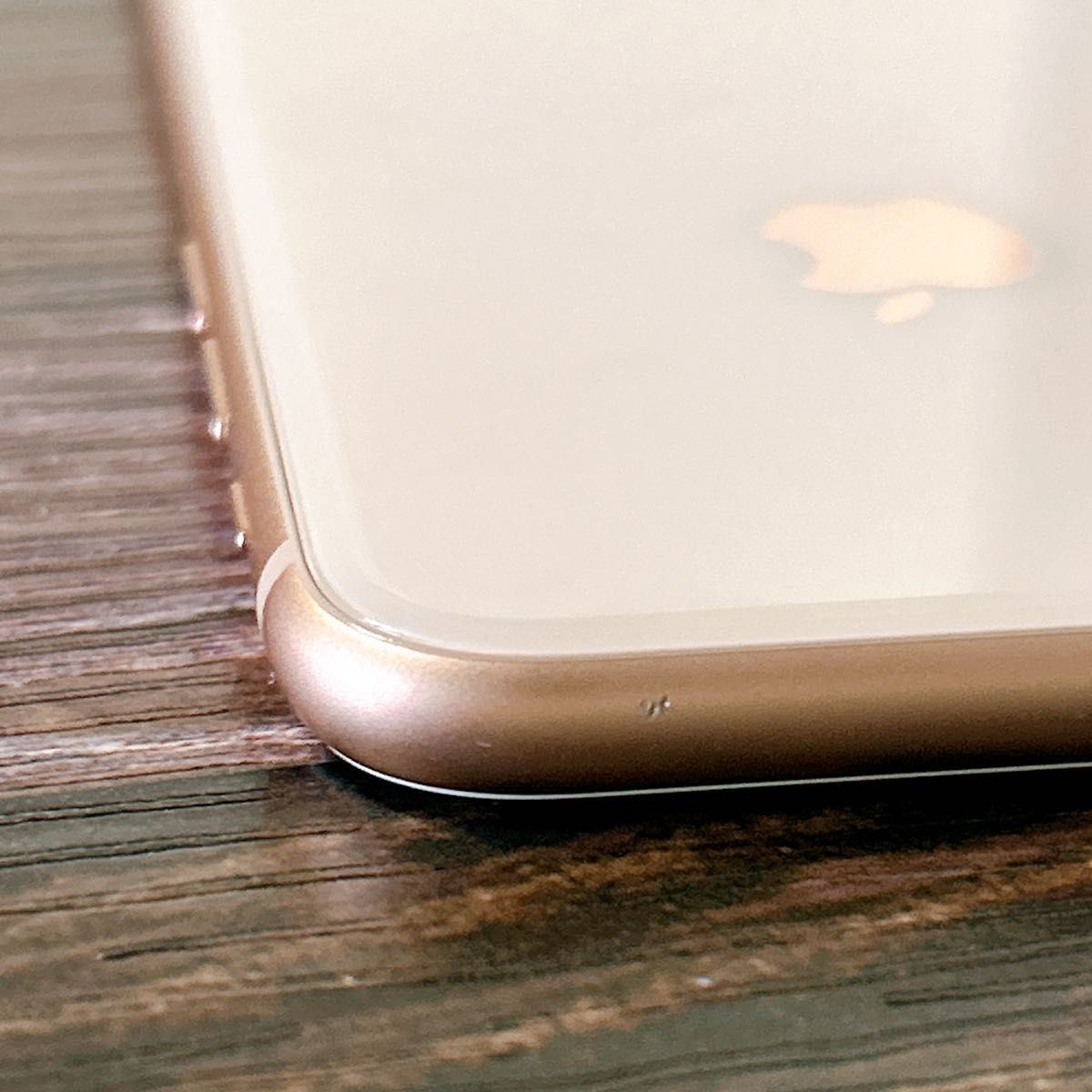 大人気新品 美品 iPhone8 SIMフリー(本体) 64GB ゴールド(ピンク