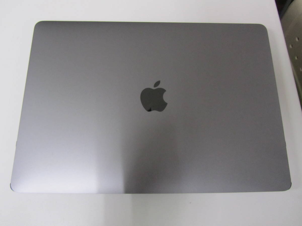 M1 MacBook Air 16GB/256GB スペースグレイ 中古完動品 アクセサリ多数