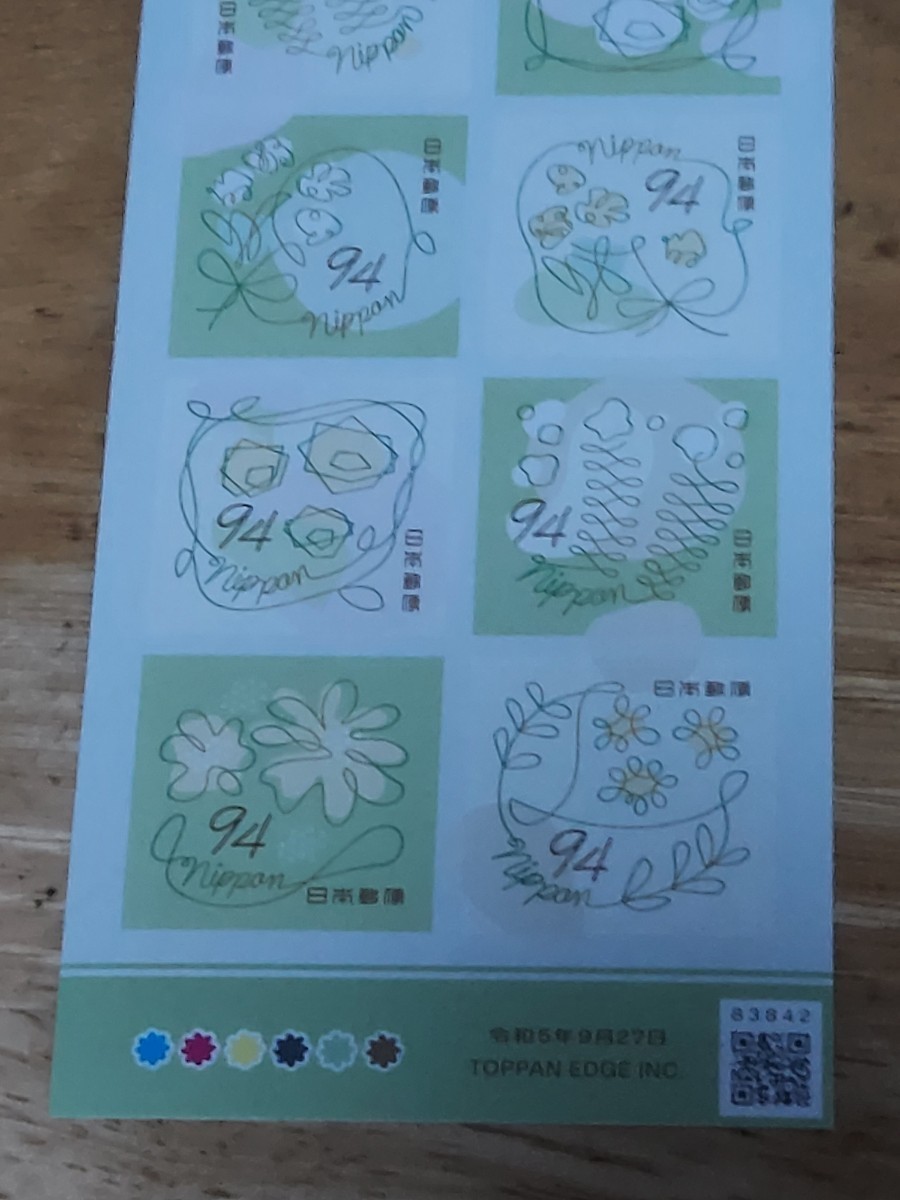 新品未使用切手 シール式94円×10枚  1シート FLOWERS IN DAILY LIFE  ライフ・花の画像2