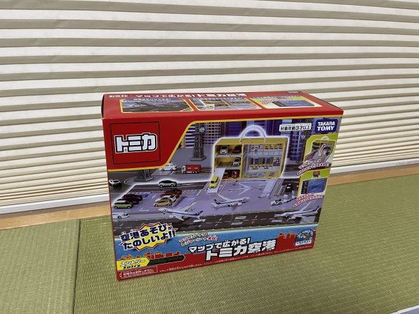 お気にいる】 ◇新品◇未開封◇「マップで広がる！トミカ空港」 トミカ