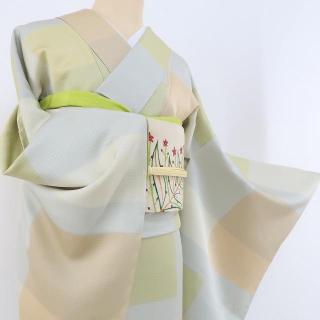 ゆめsaku2 新品 市松 着物 正絹 仕付け糸付“お日様が歌を詠むアレンジ
