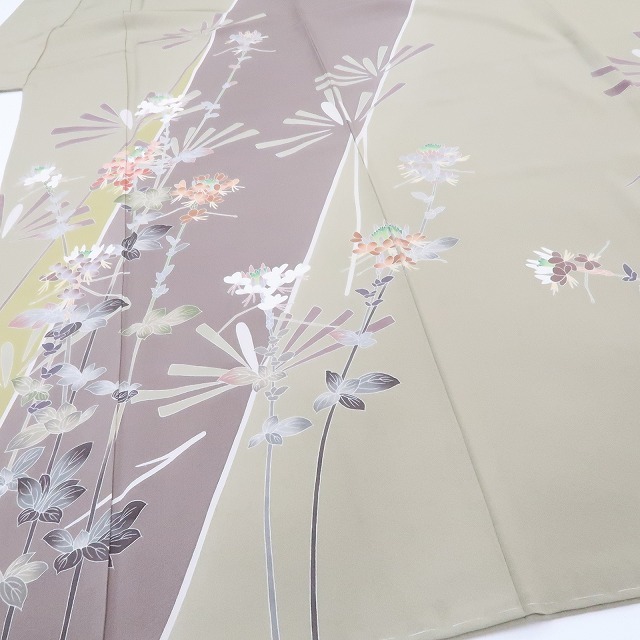 tomihisa 新品 手描き友禅 秋水 落款 着物“花の息吹に心留めて tomihisa 新品 手描き友禅 秋水 落款 着物“花の息吹に心留めて