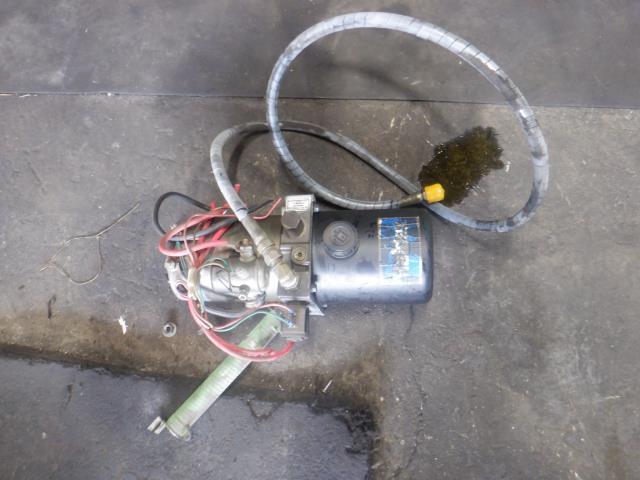 フォークリフト(ハンドリフター)の油圧ポンプ　Haldex　Y123915_画像1