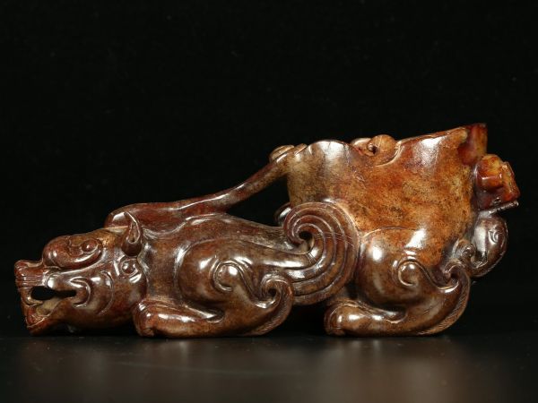 瓏和田玉 高古玉彫 獣杯擺件 時代物 極細工 手彫り 置物 賞物 中国古