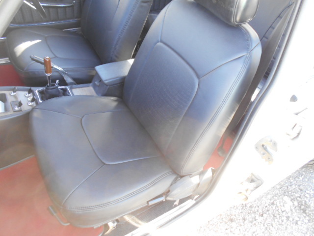 ハコスカ スカイライン フロント シートカバー フェイクレザー 座面 背面 ヘッドレスト 左右兼用 在庫品 C10系 旧車パーツの画像3
