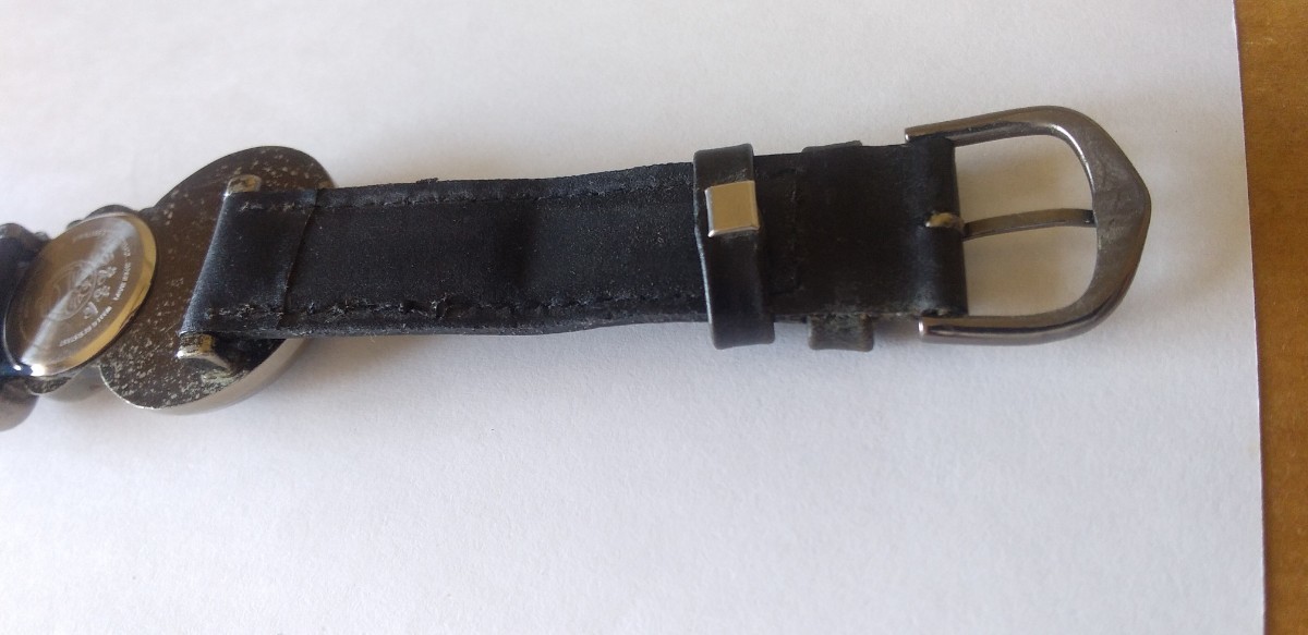 ドラえもん　なつかしい腕時計　古いけど日本製　 　セイコーインスツル　PC21A 電池交換済み　動作品　シルバー_画像8