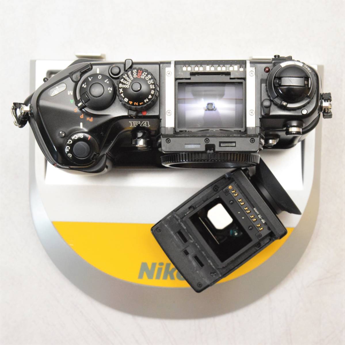 激レア 外観美品 機関絶好超 NIKON(ニコン)F4S(MB21付)売 激レア 外観美品 機関絶好超 NIKON(ニコン)F4S(MB21付)売
