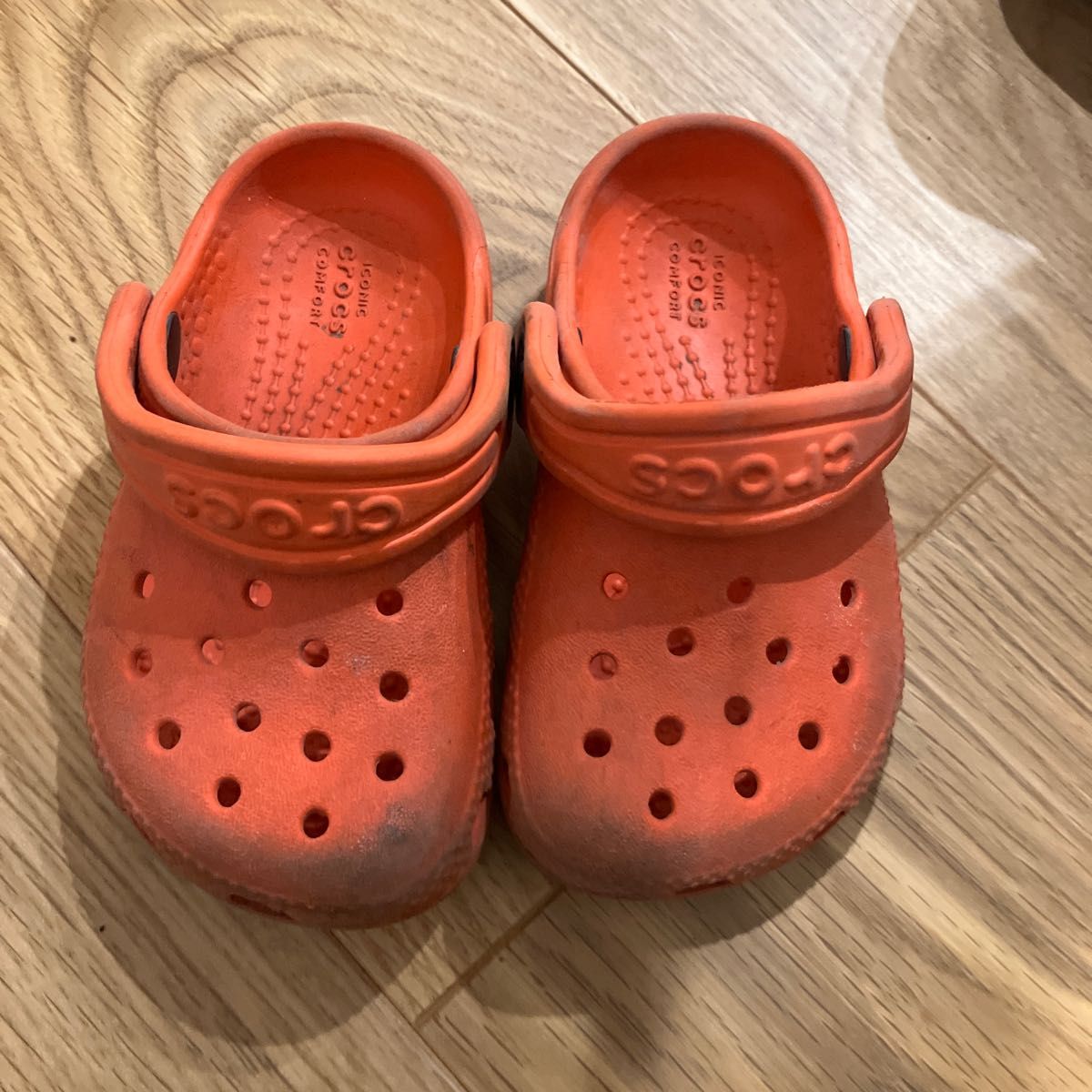 crocs  クロックス　c5 オレンジ