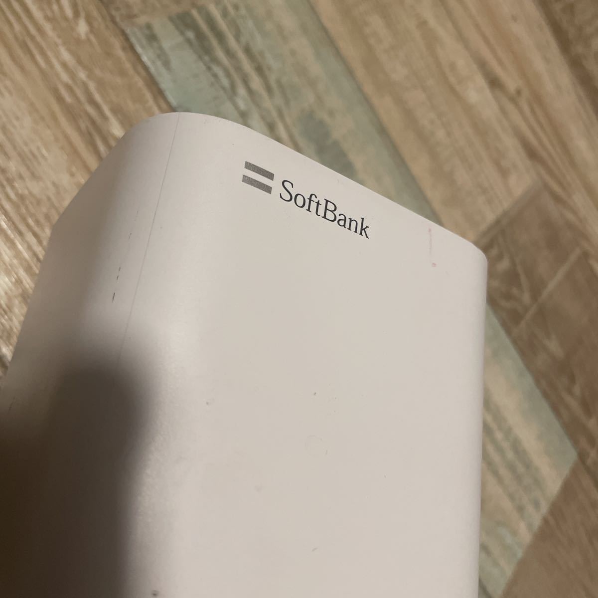 未確認★Softbank Air4 ホワイト B610h-72a_画像2