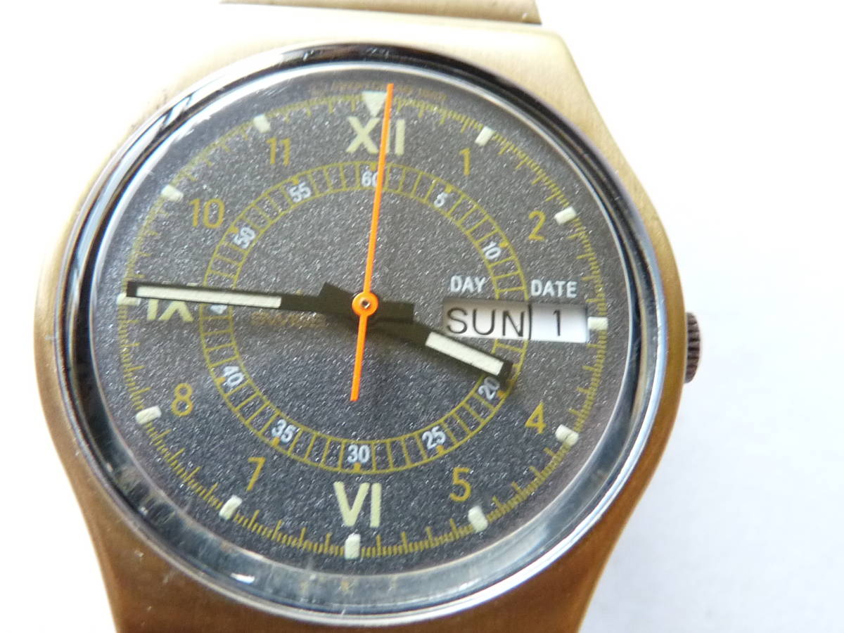 試作品？ 未使用電池交換済 美品 スウォッチ Swatch 1988年モデル 珍品蛇腹ベルト TIGER MOTH 品番GW701 ベルトサイズスモール_画像2