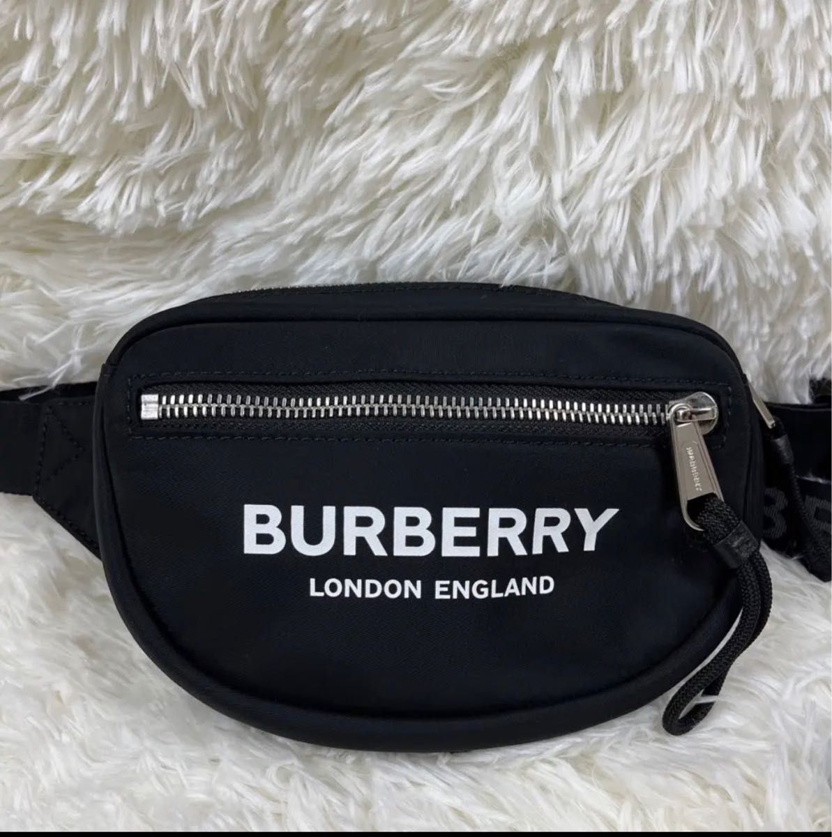 【極美品】BURBERRY バーバリー ウエストポーチ ショルダーバッグ ボディバッグ