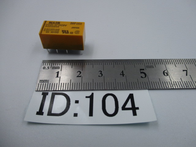 ID:104 未使用 長期保管品 DSリレー　DS2E-M-DC5V_画像1