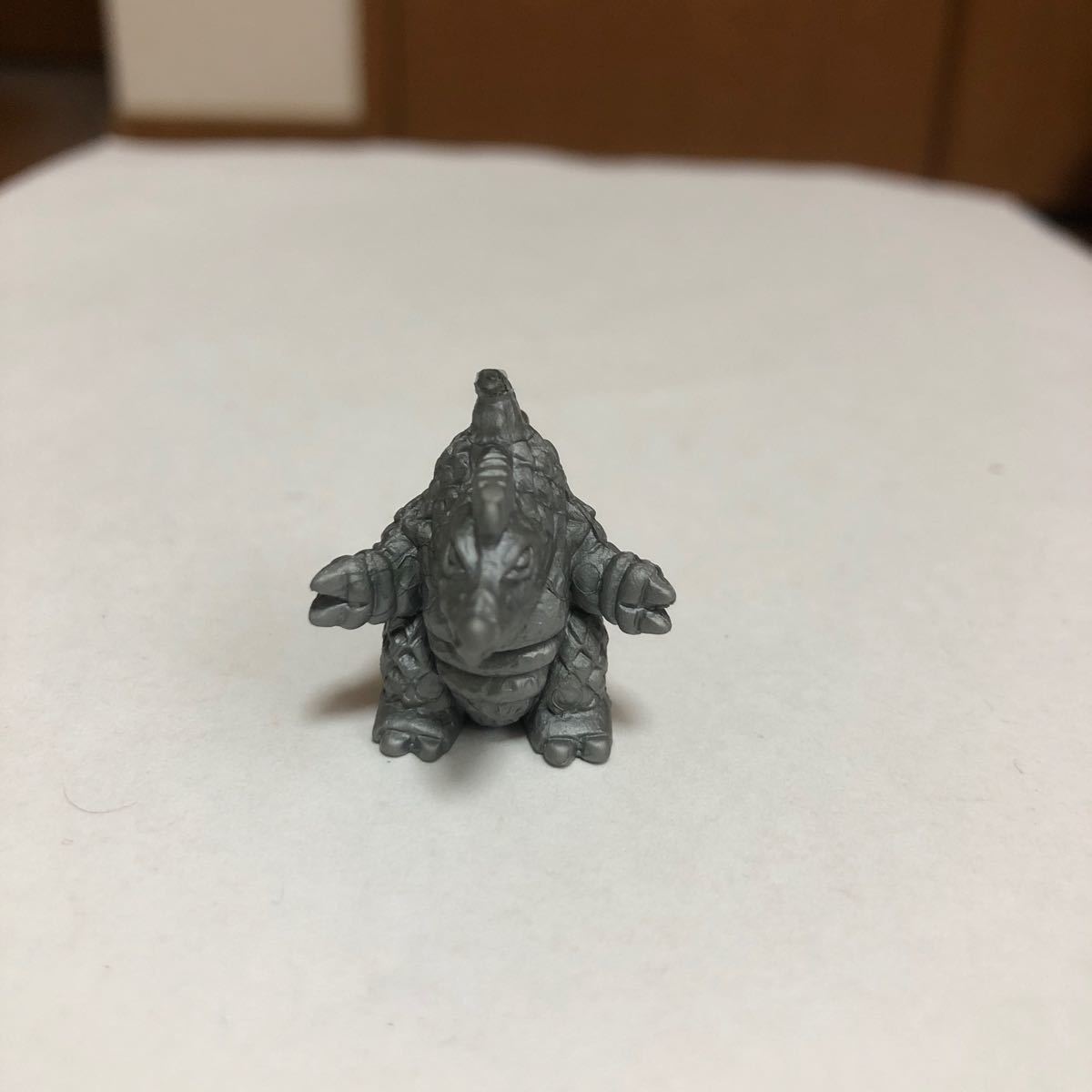 怪獣消しゴム 第8期 フェミゴン スぺコレシルバー ポピー-