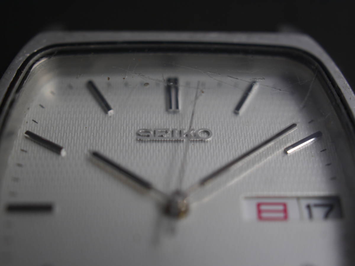 セイコー SEIKO スピリット SPIRIT クォーツ 3針 デイデイト 7N43-5040 男性用 メンズ 腕時計 稼働品 日本製 W82 稼働品の画像3