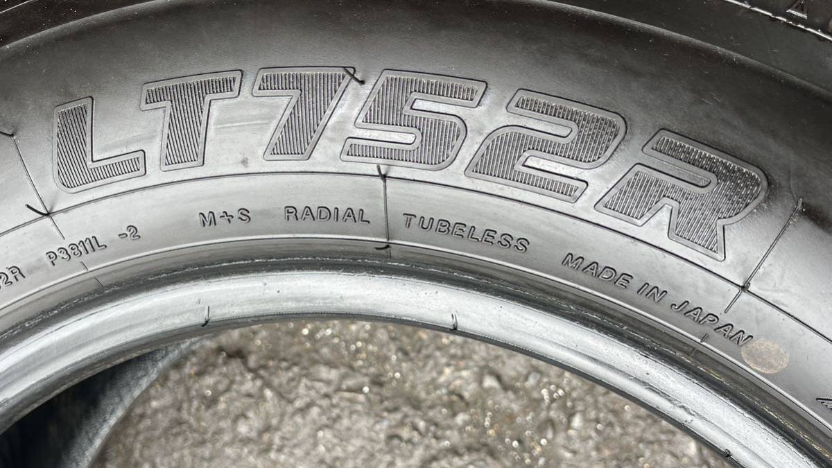 205/65R16 109/107N LT752R ヨコハマ オールシーズン 2トン　3トン　トラック　ダンプ　　2022年製　深溝　　2本セット_画像6