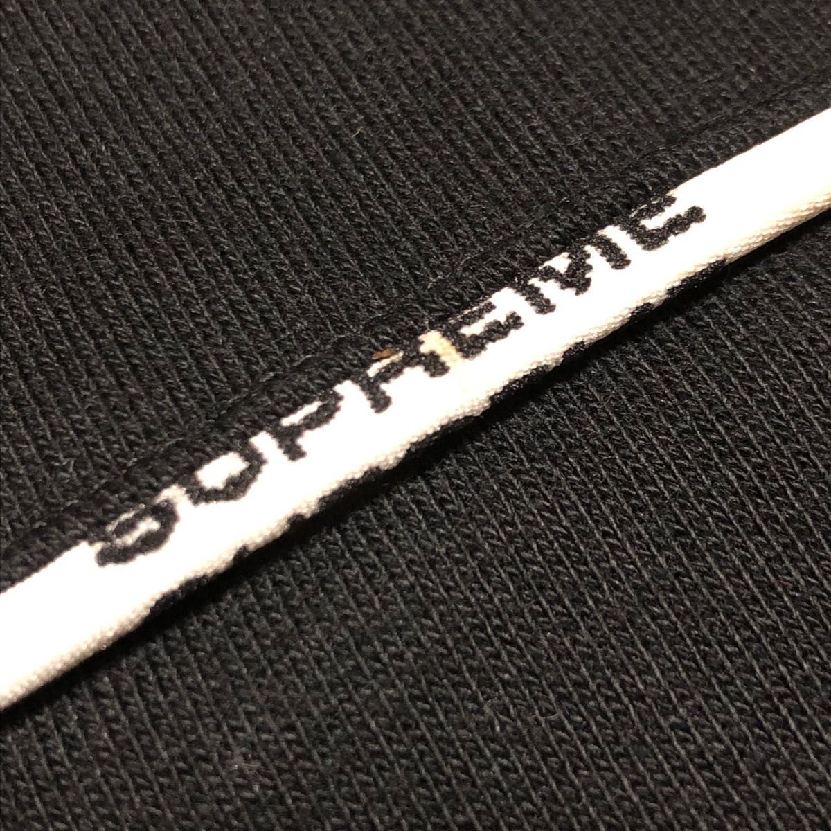 Supreme シュプリーム ハーフジップ スウェット 刺繍入り