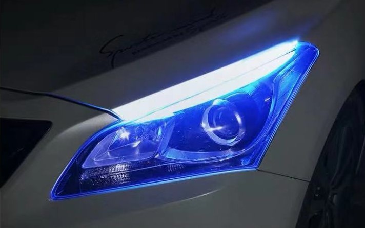 24V専用　薄さ3mm シーケンシャル ウィンカー 流れるウィンカー LED シリコンチューブ ブルー/アンバー　60cm 2本_画像2
