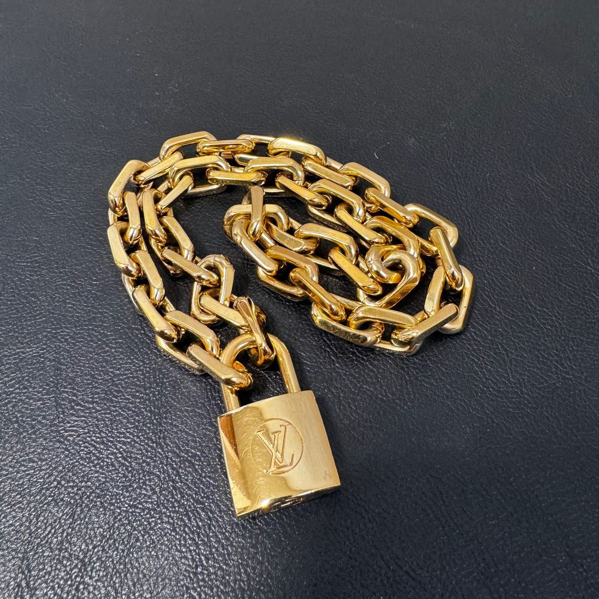 翌日お届け 定価146 300円 【大人気 正規品】LOUIS VUITTON ルイ 翌日お届け 定価146 300円 【大人気 正規品】LOUIS VUITTON ルイ