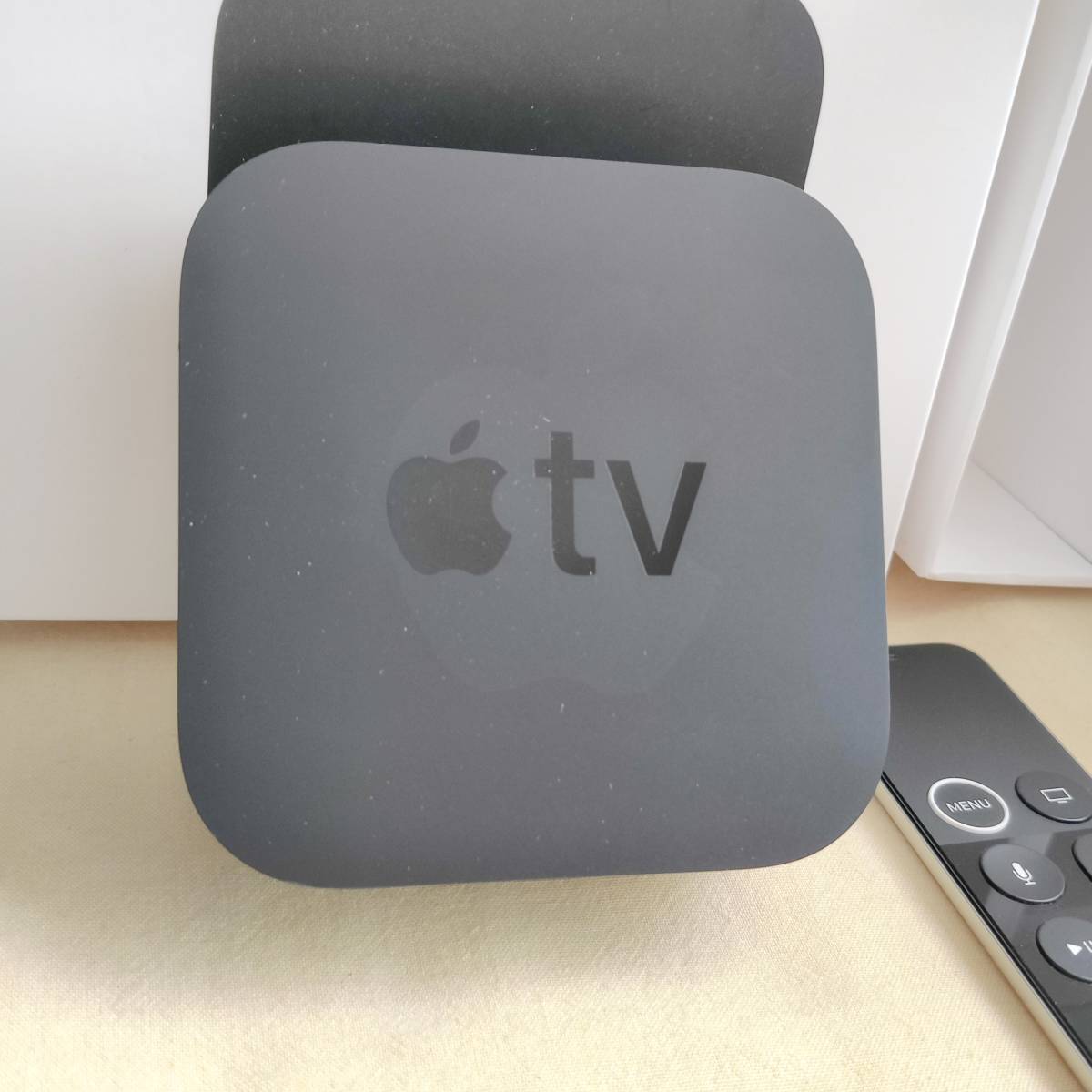 【U3J1WF】Apple TV 4K 32GB A1842 本体 リモコン 電源ケーブル HDMIケーブル 箱_画像3