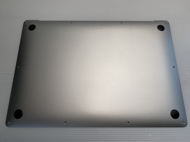 Apple MacBook Air Retina A1932 A2179 Late2018~2020 13インチ ボトムケース （シルバー）[1462]_画像1