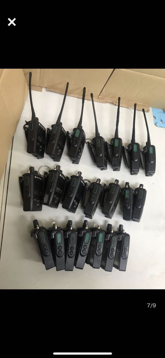 H492/21 pcs. set MOTOROLA GDB3500 Motorola digital transceiver transceiver present condition goods 