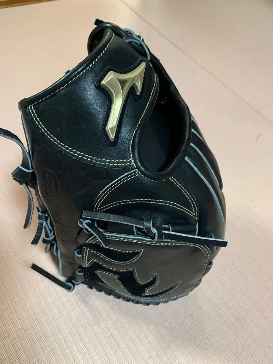 上野由岐子モデル グローバルエリート 未使用品 MIZUNO ソフトボール グローブ 黒