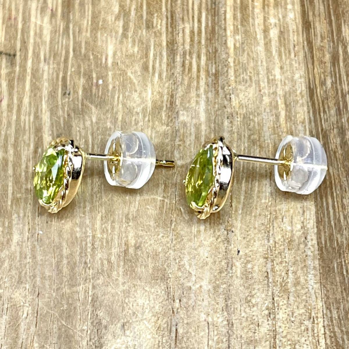 可愛い! K18 ペリドット デザイン ピアス 1.10g M1458-