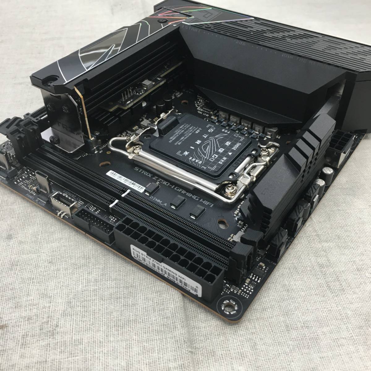 現状品ASUS INTEL 13世代12世代Z790 搭載LGA1700 対応Mini-ITX