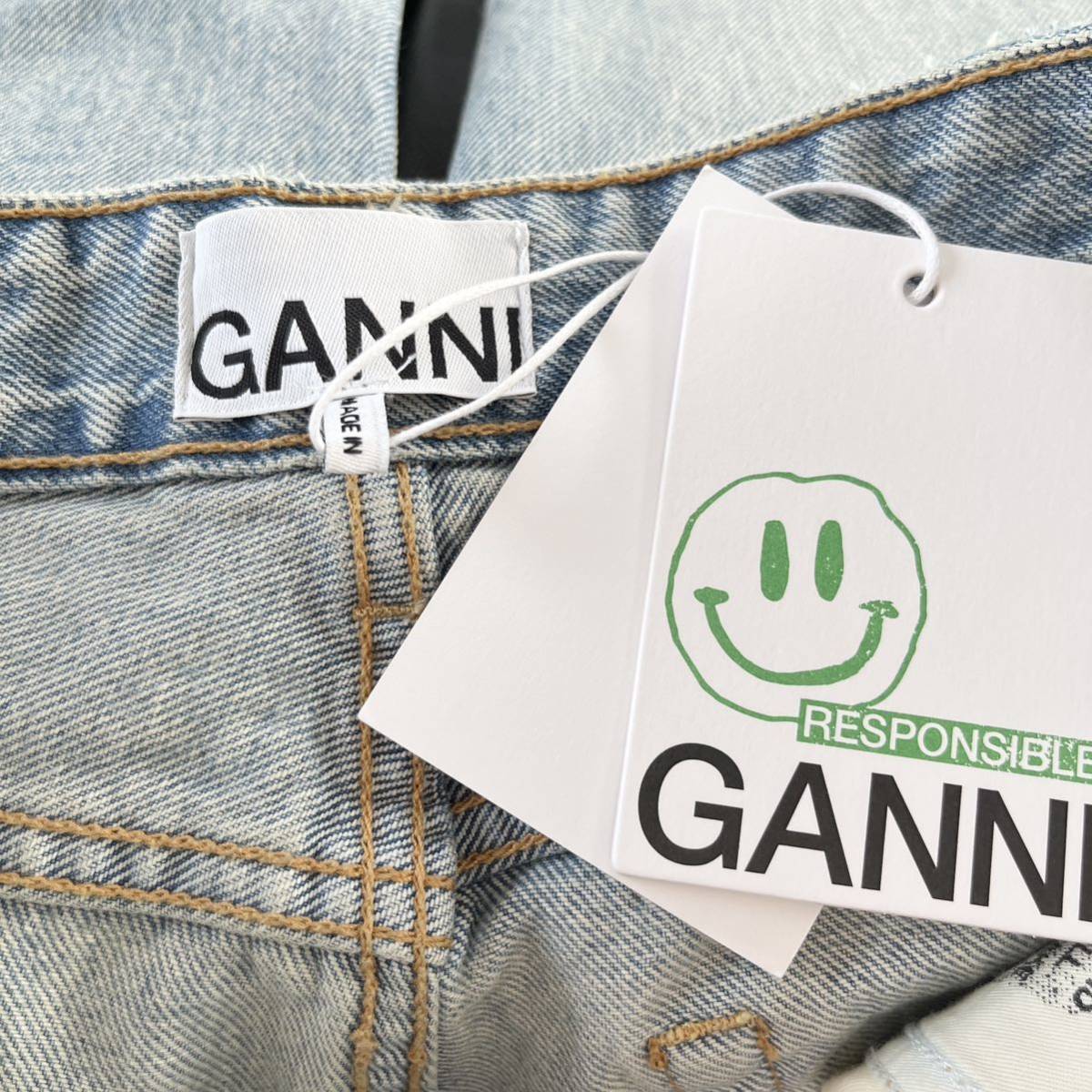 GANNI ガニー　バックロゴ入り ワイドデニム　ジーンズ　ブルー　S(26)