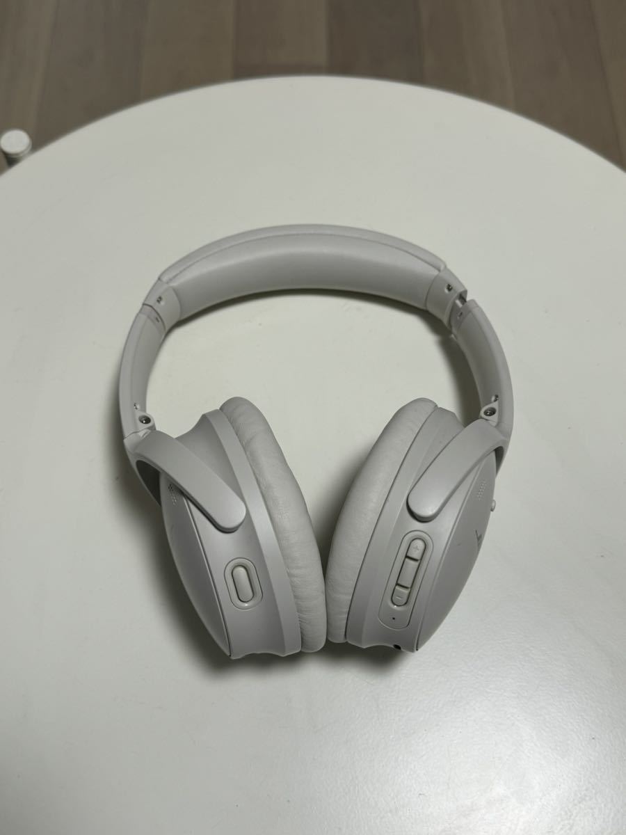 QuietComfort 45 Bluetooth Wireless Noise Cancelling Headphones - White Smok