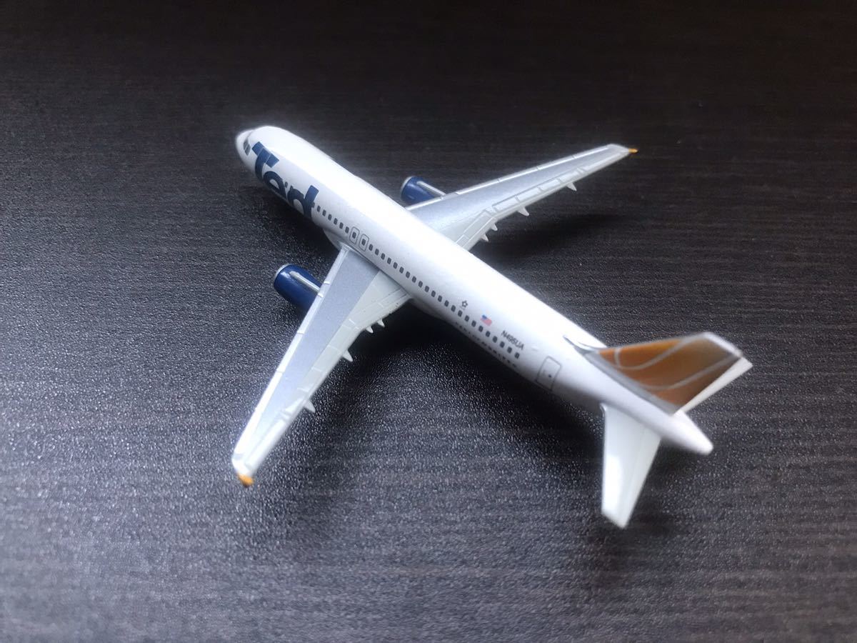 herpaヘルパ　1/500★テッド(ユナイテッド)　A320_画像2