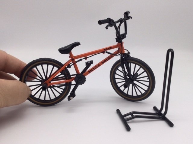 1台売り　オレンジ　1/8 金属製 BMX　バイシクルモトクロス　自転車 ミニチュア　模型　バイク　ビーエムエックス　ビメックス_画像2