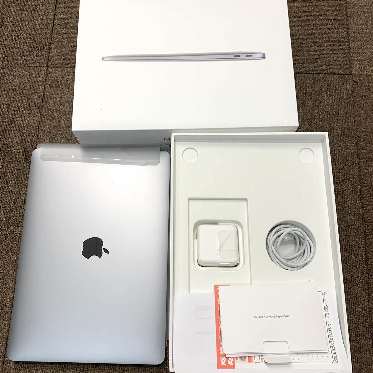 【未使用に近い】MacBook Air MGN63J/A 2020 13.3インチ Apple M1チップ 8コア 8GB 容量256GB マックブックエアー スペースグレイ