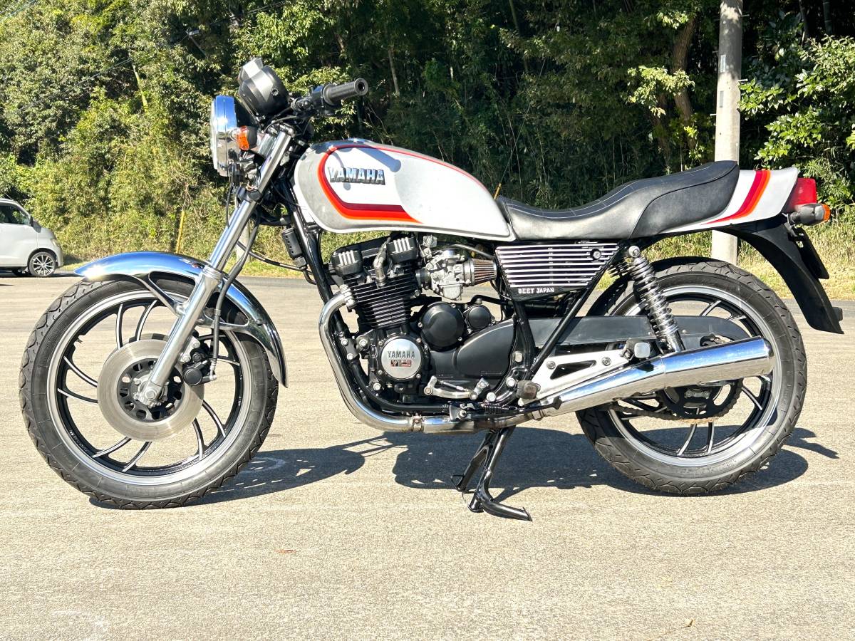 XJ550 ヤマハ旧車絶版車 綺麗なシルバーカラー エンジン正常 ブレーキ作動正常 電装系統正常 走行距離少 タイヤ新しい 人気車種 YAMAHA_画像2