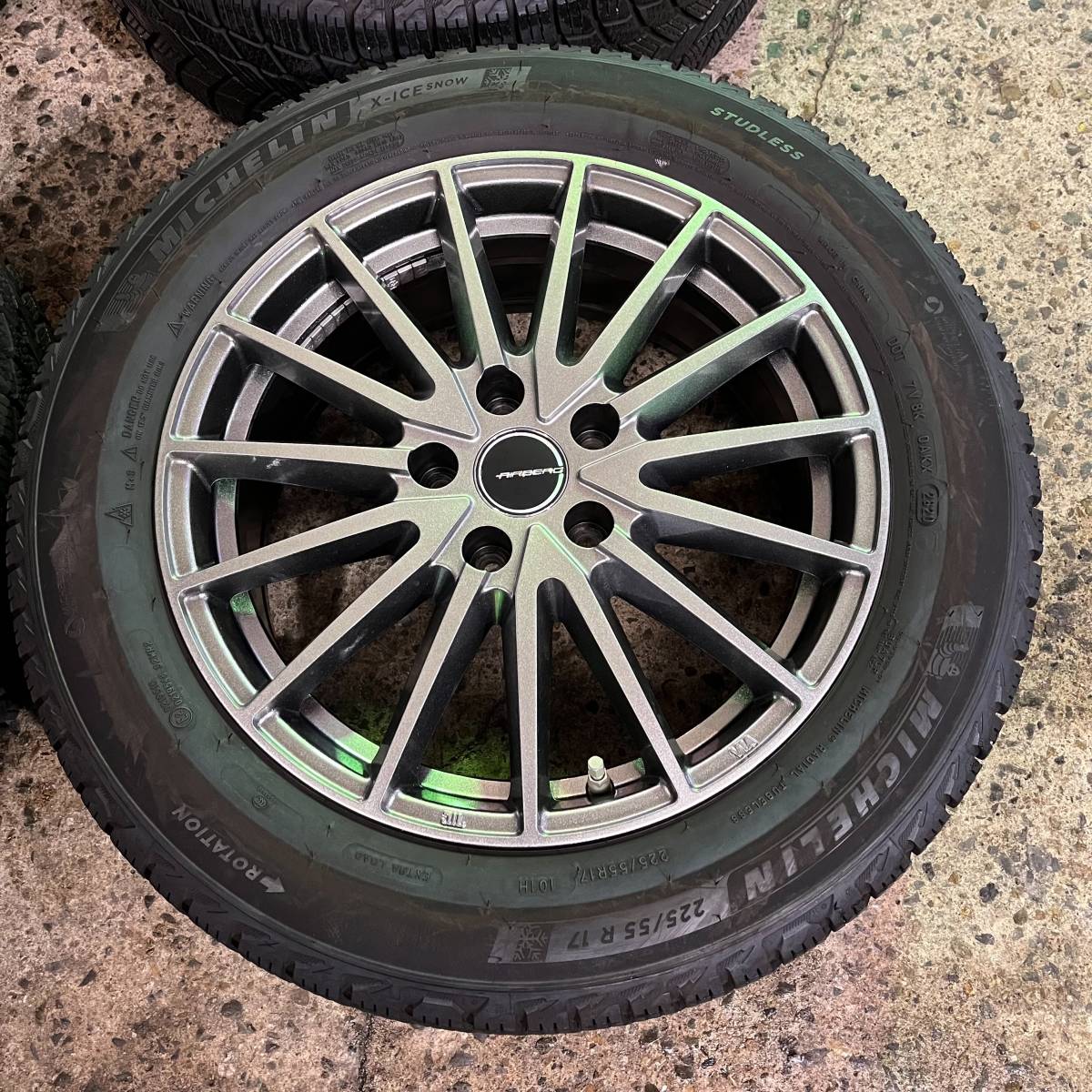 激安中古スタッドレスタイヤSET LEXUS UX TOYOTA C-HR など MICHELIN X-ICE SNOW 225/55R17 4本SET [ ミシュラン 225/55 225/55-17 ]_画像5