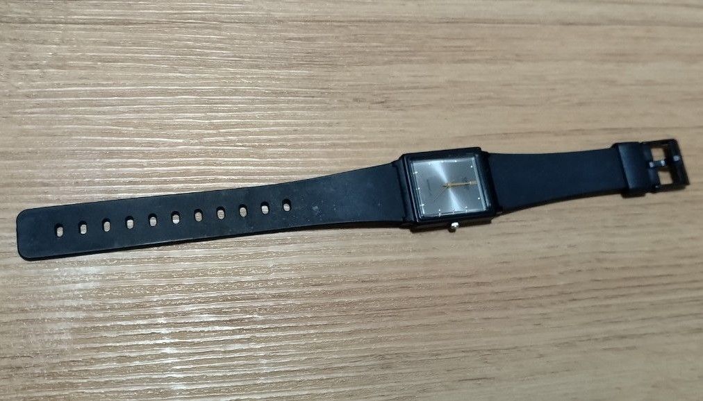 CASIO　腕時計　MQ-38 8A 電池切れ 美品