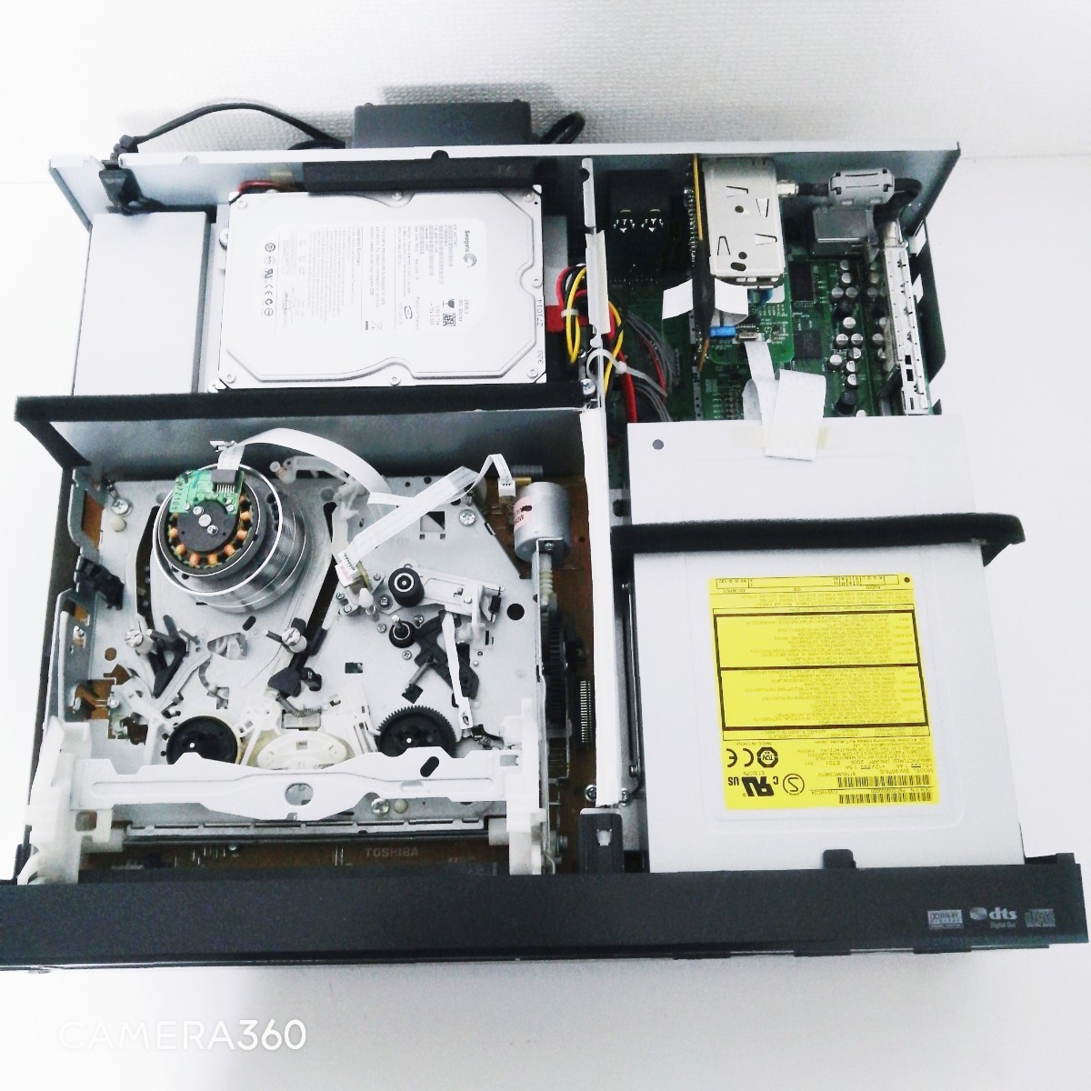 ☆東芝 RD-W301 地デジ/ダビング10対応 VHS⇔DVD⇔HDD一体型 HDD内蔵 ☆東芝 RD-W301 地デジ/ダビング10対応 VHS⇔DVD⇔HDD一体型 HDD内蔵