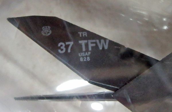 モデルパワー F-117 ナイトホーク 37TFW USAF 828(84-828) 1/150 model power ロッキード STEALTH ステルス ダイキャスト 全長13cmの画像5
