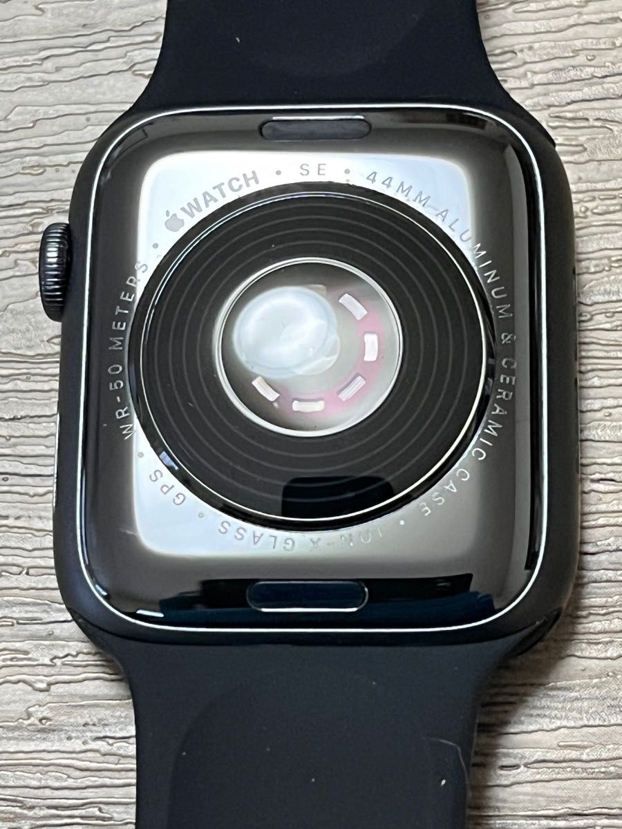 美品】Apple Watch SE(第1世代)GPSモデル 44mm スペースグレイ 美品】Apple Watch SE(第1世代)GPSモデル 44mm スペースグレイ