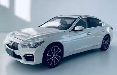 1/18 インフィニティ Infiniti Q50-