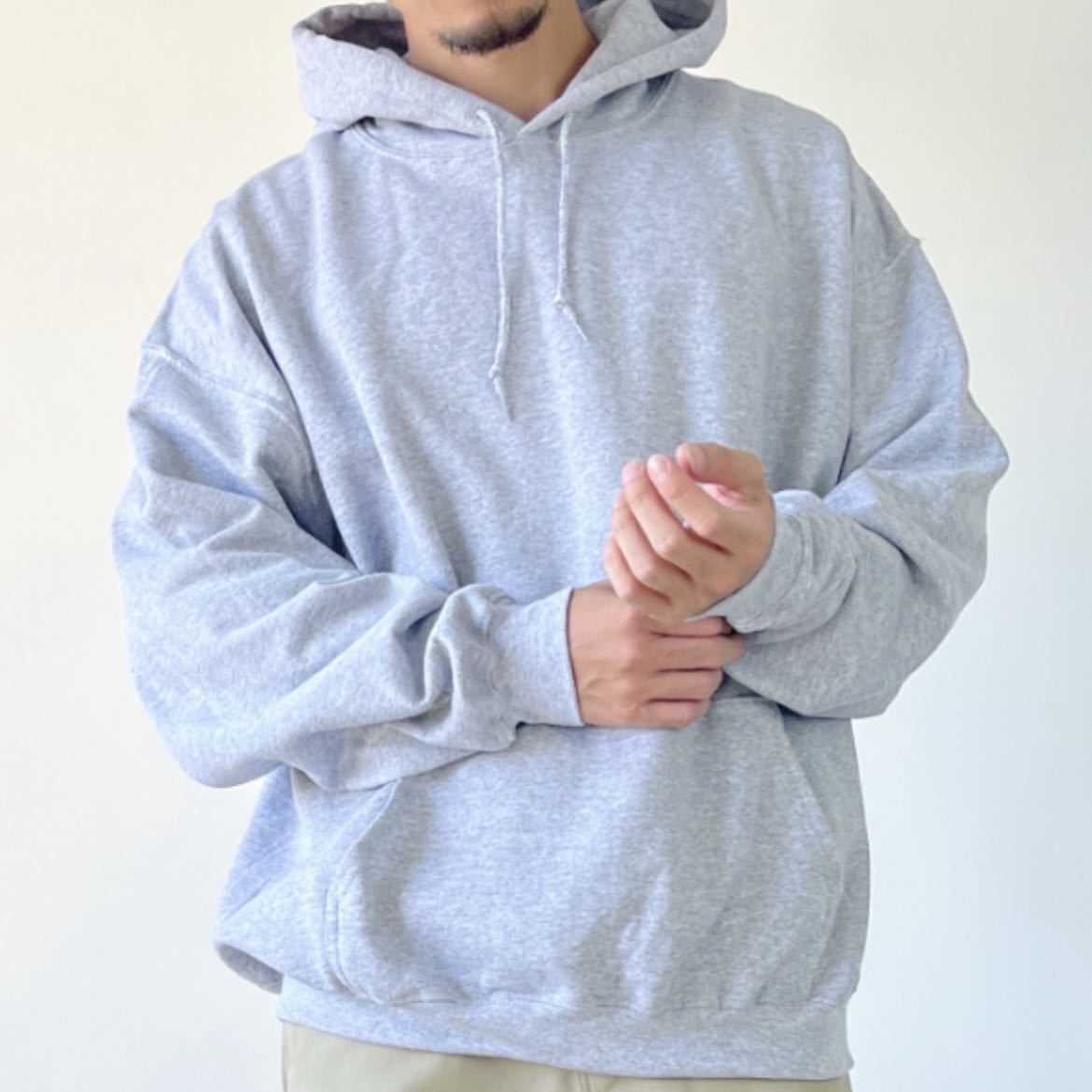 新品未使用 GILDAN ギルダン 8oz プルオーバーパーカー 無地かぶり