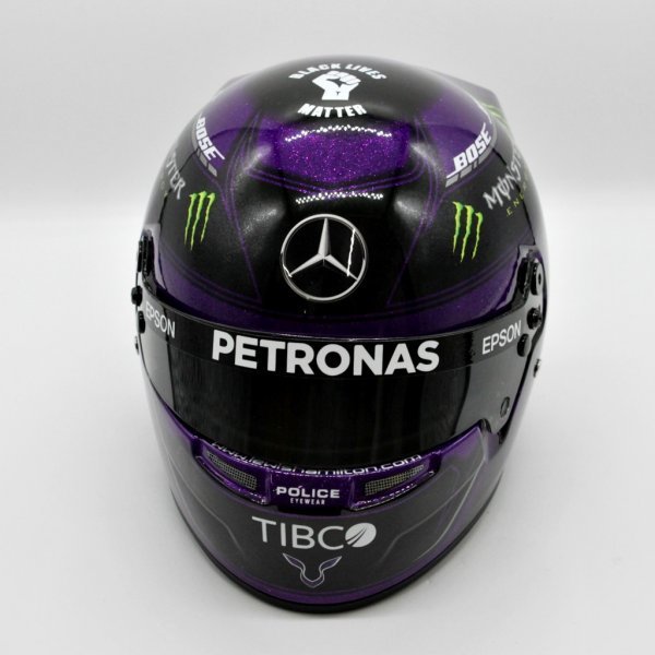 Bell ベル 4100090 MERCEDES AMG PETRONAS F1 2020 LEWIS HAMILTON 1:2 SCALE HELMET_画像2